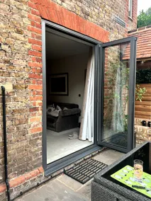 Cottage | Parking | Perfect for Windsor Horse Show - Image 5