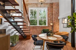 Woolstore Elegance ~ 2Bed/2Bath/1Car ~ Teneriffe - Image 5