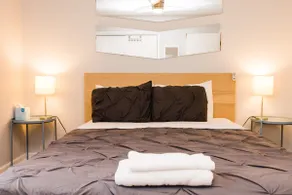 Amazing 2 Bdrm Townhome 5 min to UNC! - Image 4