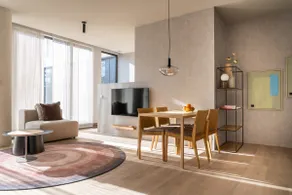 Luxurious City Centre 1 Bedroom Apartment - Image 2
