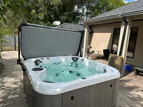 Coulee Estate - Hot Tub, Pool Table, Sleeps 10 - Image 4