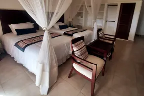Swahili villa accessible via a private airstrip - Image 5