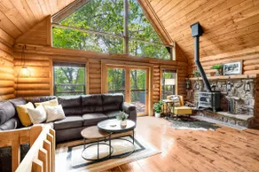 Cabin Sweet Cabin - Modern Log Cabin @ Beaver Lake W/Hot Tub - Image 3