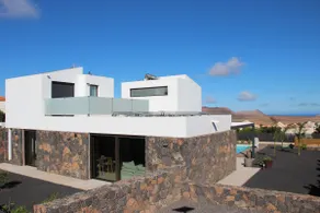 Villa La Tabaiba- Bright open spaces, private & heated pool - Image 2