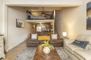 Cozy Lakefront Condo - Image 3