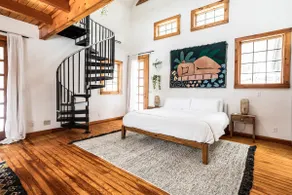 Stunning Catskills Forest Cabin Near Skiing - Image 4
