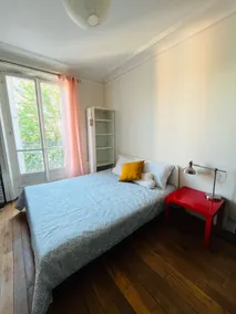 Suite in the heart of Paris - Image 4