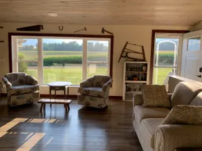 Cozy country farm house - Image 4