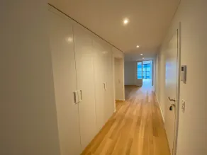 Luxury-Apartment w. private e-parking, great view - Image 5
