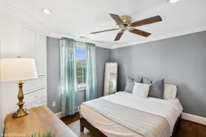Del Rey 4BR home | King bed, Firepit - 10 min/DC - Image 3