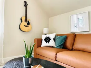 Immaculate Newly Renovated 1 Bedroom Apt Near NYC - Image 2
