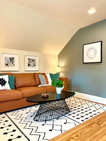 Immaculate Newly Renovated 1 Bedroom Apt Near NYC - Image 3