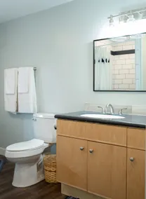 The Red Roost - MAIN FLOOR ONLY - 3 BR - Image 3