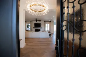 Amazing Home 1 Acre - Image 2