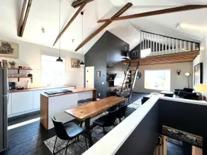 The Foundry Loft 3BR Walker's Point Home - Image 2
