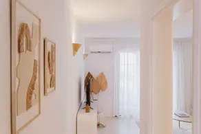 The Mini-Cliff Apartment-comfortable one bedroom - Image 3