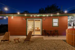 Modern Cabin with Private Jacuzzi - Casa de Manzanita - Image 2