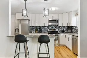 Cozy Colonial House | Centrally Located - Image 2