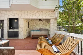 Lakefront Estate • Sleeps 23 • Firepit & Kayaks - Image 4
