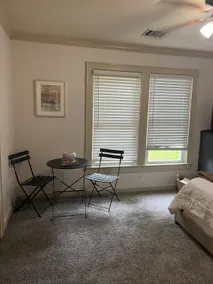 Broadmoor Cottage 2bd/1ba Amazing Location - Image 2