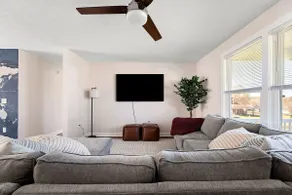 Modern & Cozy Home Minutes From 3 Universities - Image 5