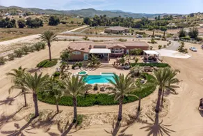 Beautiful Villa located in Temecula Wine Country - Image 2