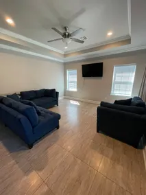 Modern Home near Southern University and BTR airport! - Image 2