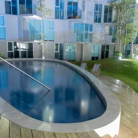 Art Studio \ Fast WiFi / GYM & Pool - Image 2