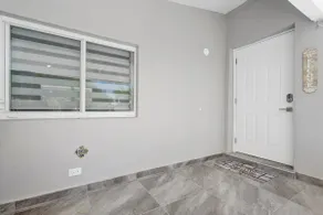 Blue Lagoon Access Home By MIA Airport & Downtown. - Image 2