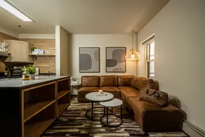 Cozy & Calm Downtown Fargo 1 BR Apt • Annex 220 - Image 3