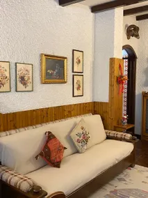 Splendid attic with fireplace - Image 2