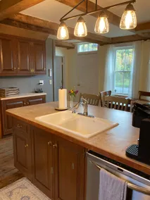 Charming Farmhouse near Maple Corners - Image 5