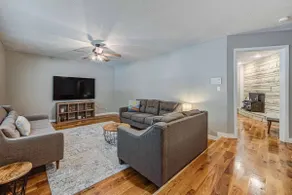 Spacious home near Bass Pro & Wonders of Wildlife - Image 3