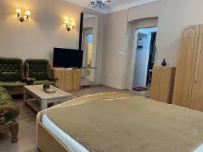 Apartment close to city center and free parking - Image 5