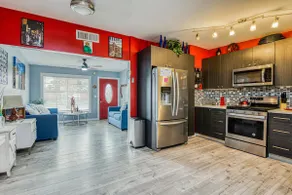 Cozy 3 BR home, private backyrd close to Ft Bliss - Image 2