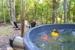  Arctic Getaway w/ Hot Tub and Sauna near Bushkill Falls - Image 4