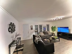 Sauble Beach Cottage - Image 2