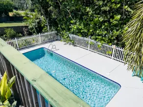 Skyline Breeze: Heated Pool & Game Room in Jensen - Image 3