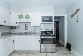 The Blue Lantern Guesthaus - Image 5
