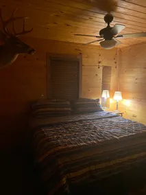 Town & Country Cabin - 1 Bedroom - Image 3