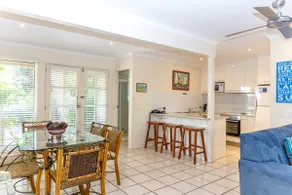 Sandy Beach 19, a 3 bed pool view Noosaville villa - Image 4