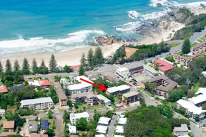 Flynns Beach 2 BR Apt, King Bed, Walk to Beach - Image 2