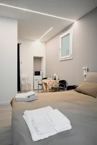 Cozy Studio Downtown - Image 5