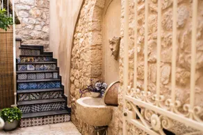 [Panoramic Terrace]Charming, Historic, Unique - Image 5