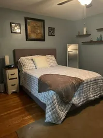 Comfy, 3bedroom, Single car garage with a driveway - Image 5