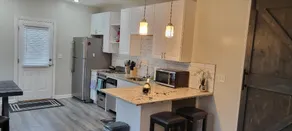 Stylish Comfort Cozy Basement Apt in Quiet Neighborhood! - Image 5