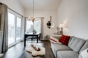 ApX Top-Floor Condo - Pool - A/C - Image 3