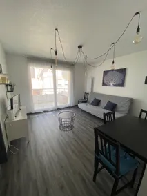U1 Cozy apartment with balcony in Uffholtz - Image 4