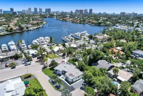 Heated Pool! 5 Bedrooms+1 Mile To Beach/Las Olas! - Image 2