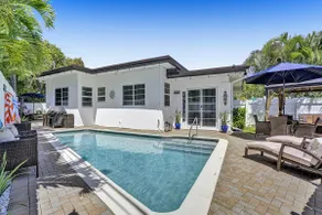 Heated Pool! 5 Bedrooms+1 Mile To Beach/Las Olas! - Image 5